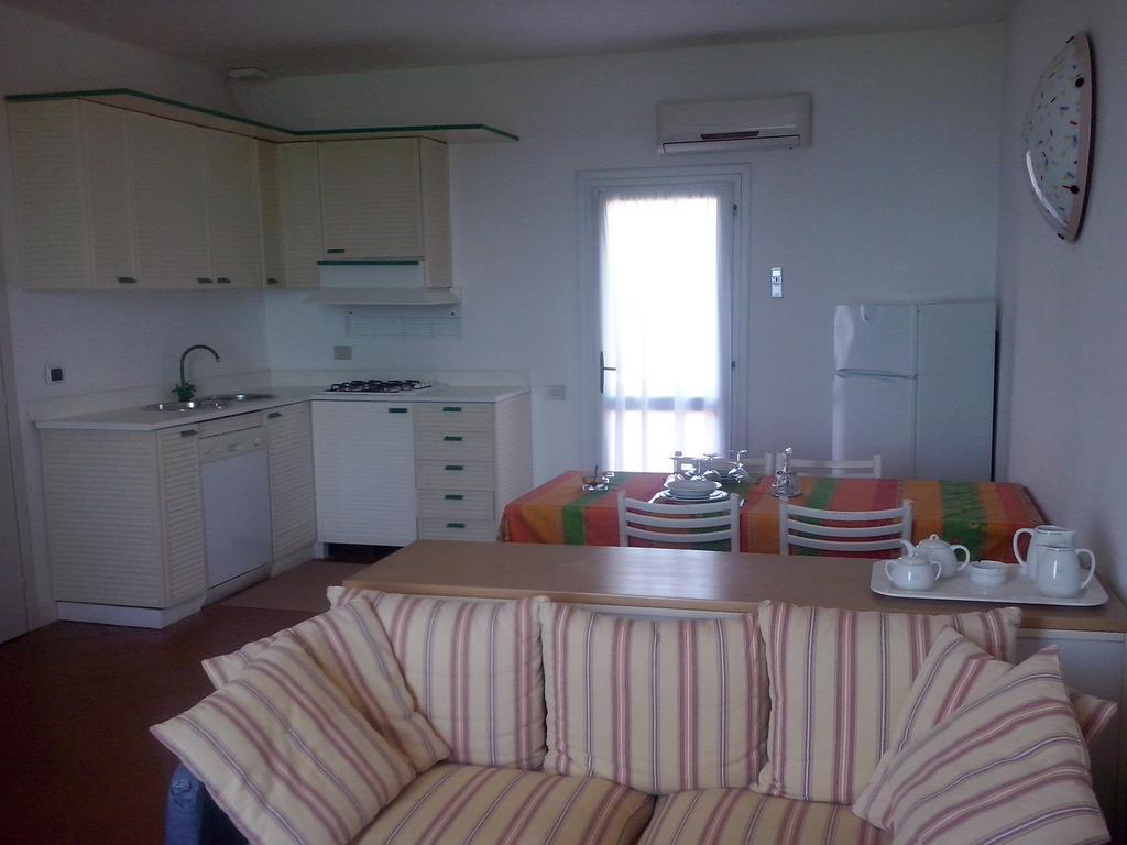Aparthotel Rocca Ruja Vip Stintino Zimmer foto